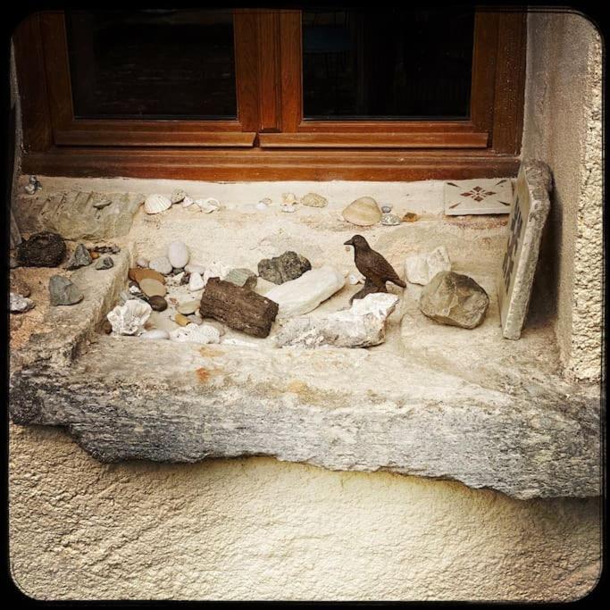 Le Prieure Du Vigeant Le Vigeant Exterior foto