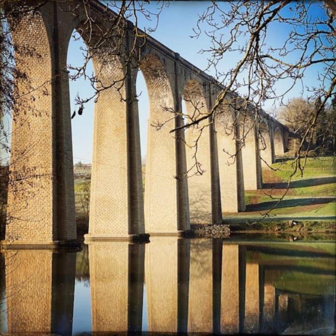 Le Prieure Du Vigeant Le Vigeant Exterior foto